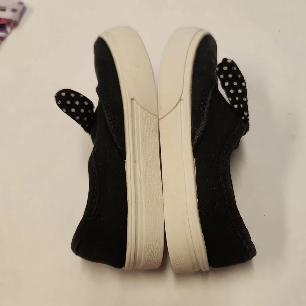 Wonder Nation Girls Shoes size 7 slip on Sneakers Bows